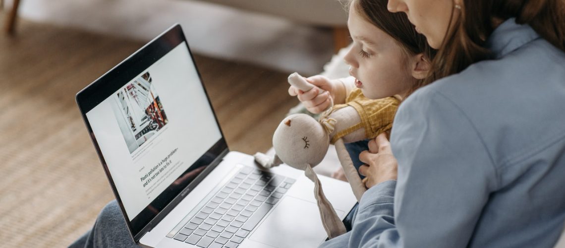 5 Ways To Create A Supportive Environment For Working Moms